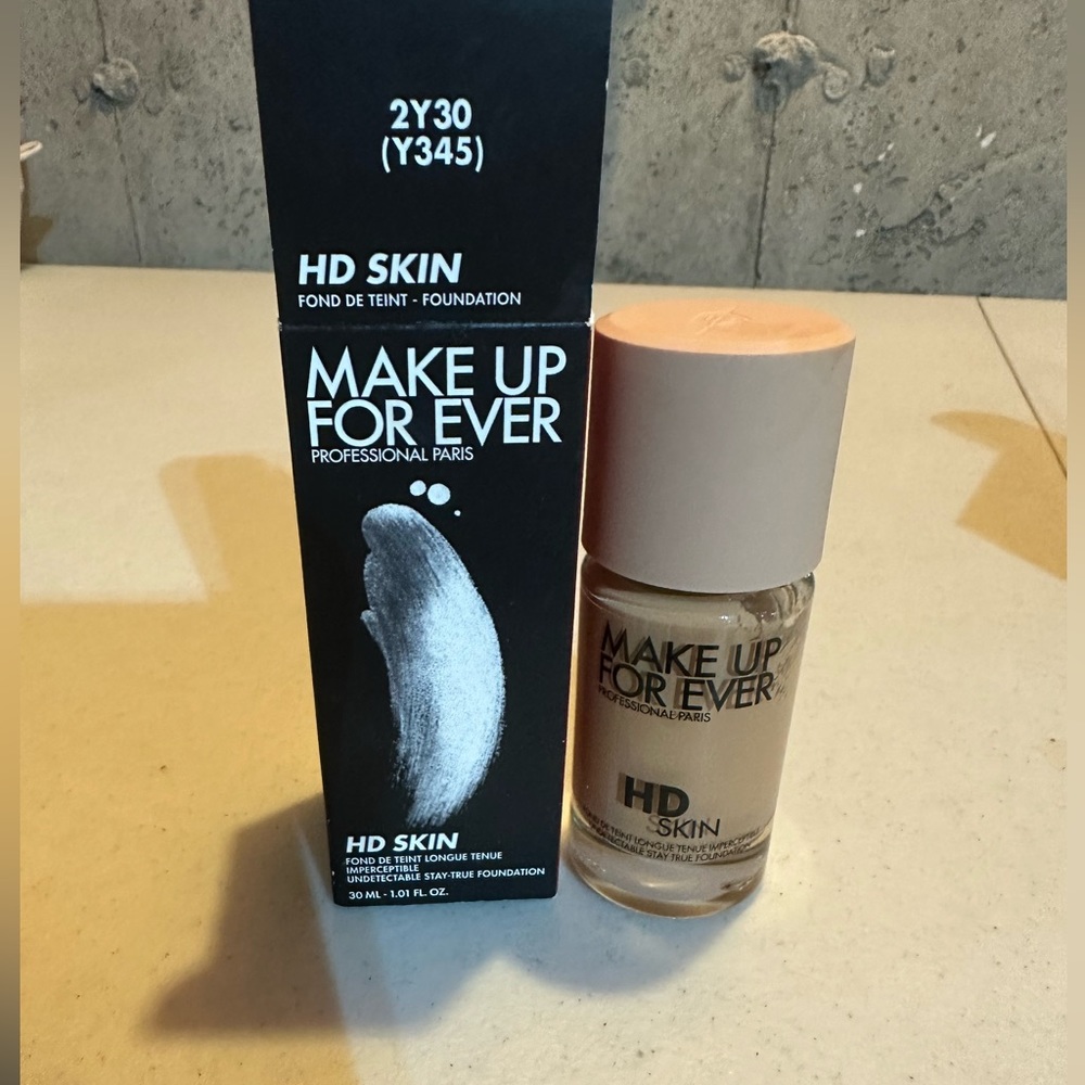 Make up forever new in box